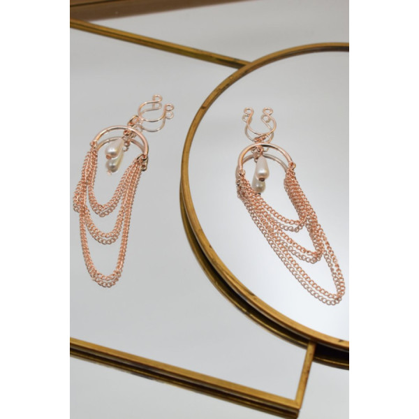 Bijoux de seins avec 3 chainettes doré rose et une perle 